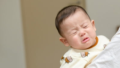 嬰兒-哭