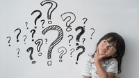 孩子提問是對世界最自然、最認真的好奇。