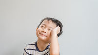 小男孩_發呆