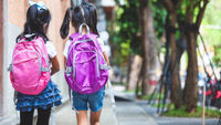 小學生上學